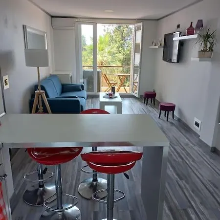 3 Proche Des Plages Apartamento *